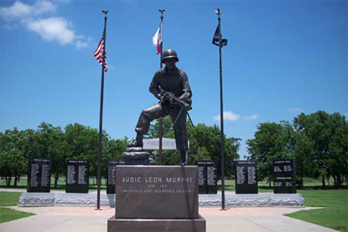 audie-murphy-statue | Cotton Museum